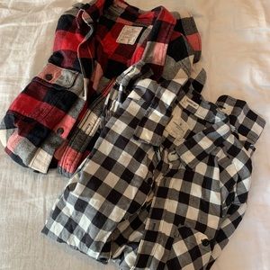 Mens AE flannel bundle size L. Great condition